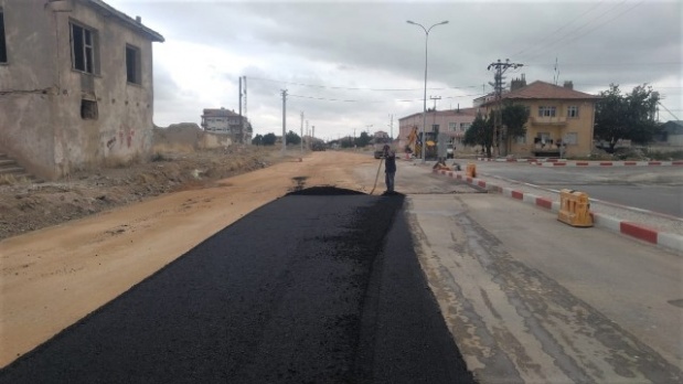 KARAMAN’DA ASFALT ÇALIŞMALARI HIZ KESMİYOR