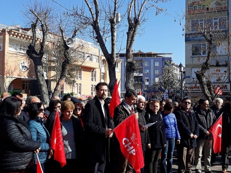 CHP; “ DEMOKRASİ İSTİYORUZ!”