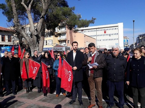 CHP; “ DEMOKRASİ İSTİYORUZ!”