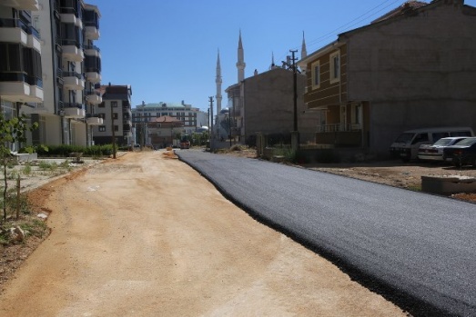 ASFALT VE YOL BAKIM ÇALIŞMALARI TAM GAZ DEVAM EDİYOR