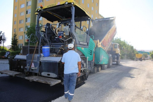 Asfalt çalışmaları sürüyor