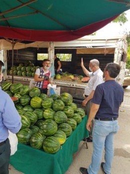 ABİDİN ÇAĞLAYAN PAZAR MÜŞTERİ VE ESNAFINI DA YALNIZ BIRAKMADI