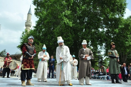 HZ. MEVLANA TEMSİLİ TÖRENLE KARAMAN’DAN UĞURLANDI