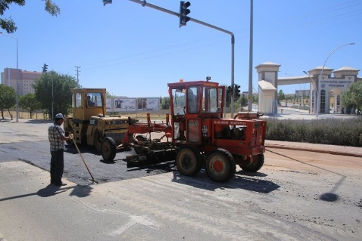 ASFALT VE YOL BAKIM ÇALIŞMALARI TAM GAZ DEVAM EDİYOR