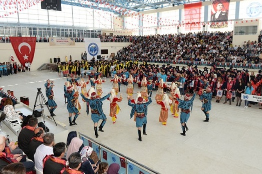 KMÜ'DE MEZUNİYET COŞKUSUNU YAŞADI