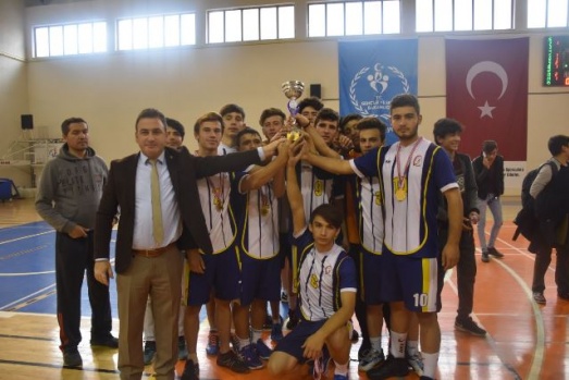 KARAMAN SPOR LİSESİ’NDEN ÇİFTE ZAFER