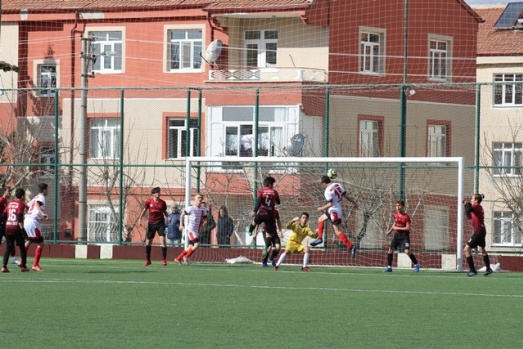 OKULLAR ARASI GENÇLER FUTBOL MÜSABAKALARI SONA ERDİ