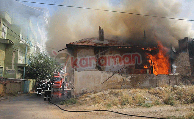 Mültecilerin evi alev alev yandı