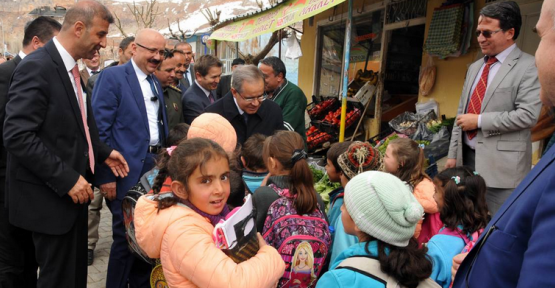 Vali Tapsız'a Karaman Sarıveliler'de coşkulu karşılama