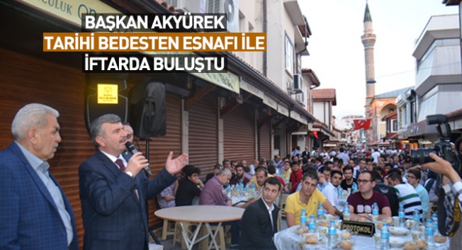 Ortaklaşa düzenlenen  iftar programına katıldı