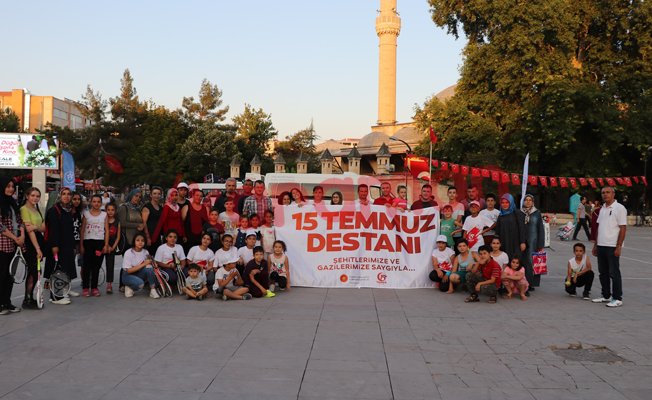 KARAMAN’DA 15 TEMMUZ ANISINA SOKAK TENİSİ